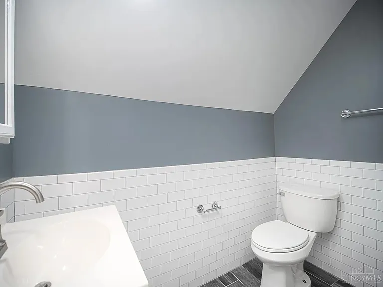 4239 Eastern Ave — Photo 9