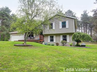 12066 Pine Cone Ct NE, Rockford, MI 49341