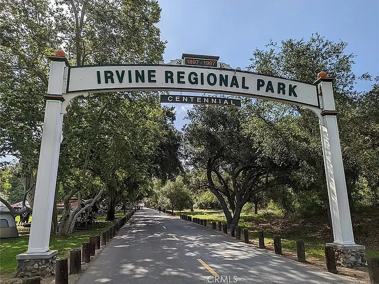 Close proximity to Irvine Regional Park