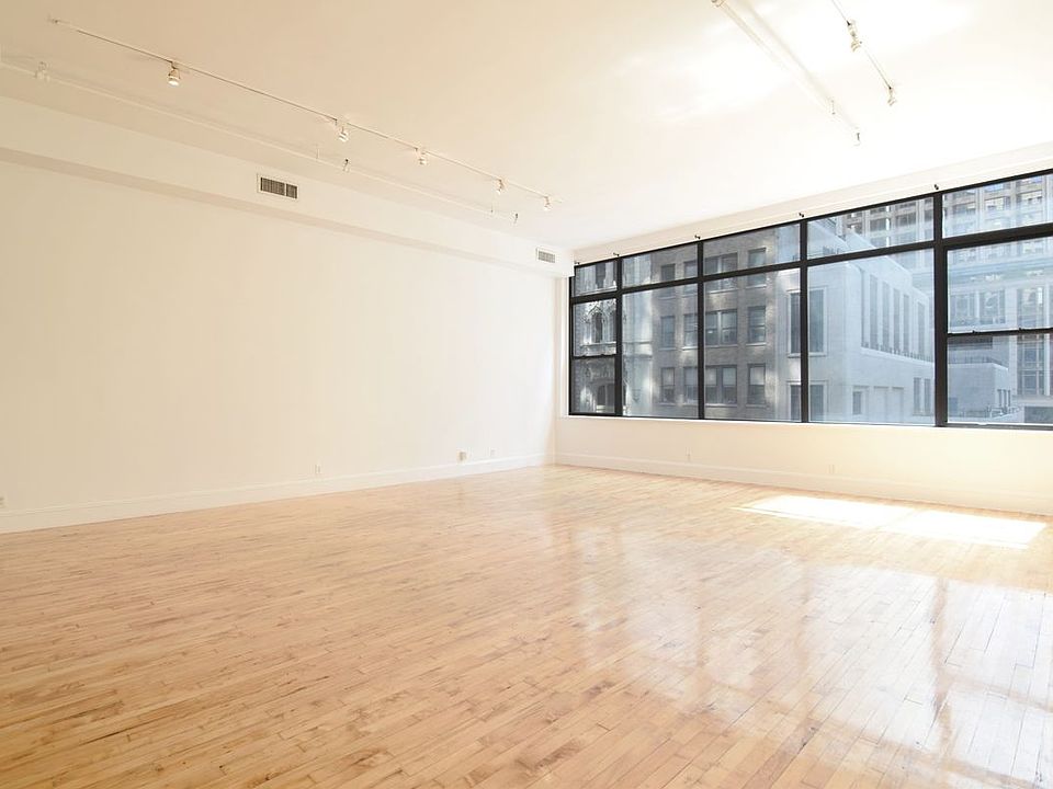 1st image of 17 Park Pl APT 4