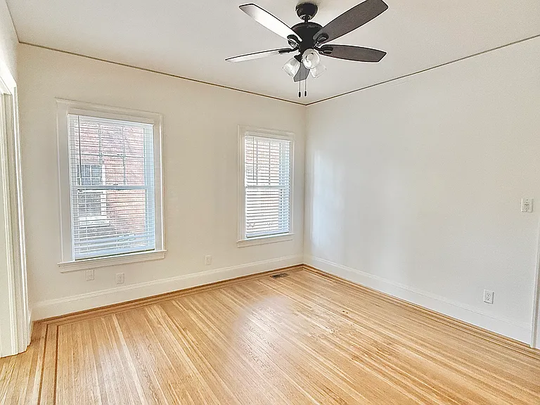 2325 Glenmary Ave #1 — Photo 8