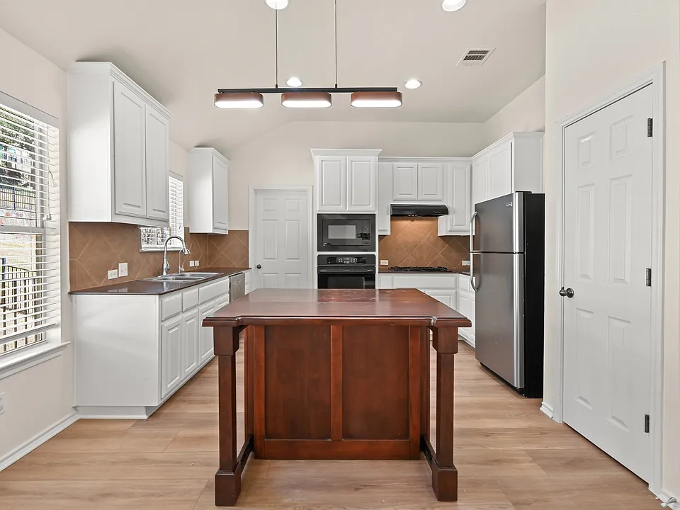 38 Cypress Knee Ln