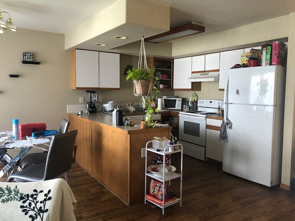 2nd image of 1637 Westbridge Dr Unit M3