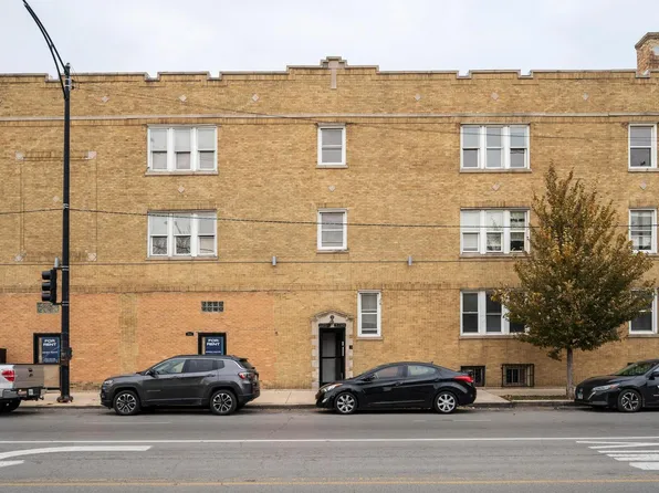3752 W Division St APT 3W, Chicago, IL 60651