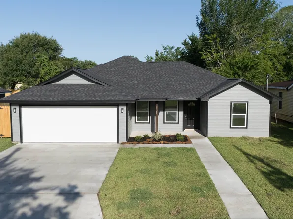 3720 Usan St, Beaumont, TX 77705