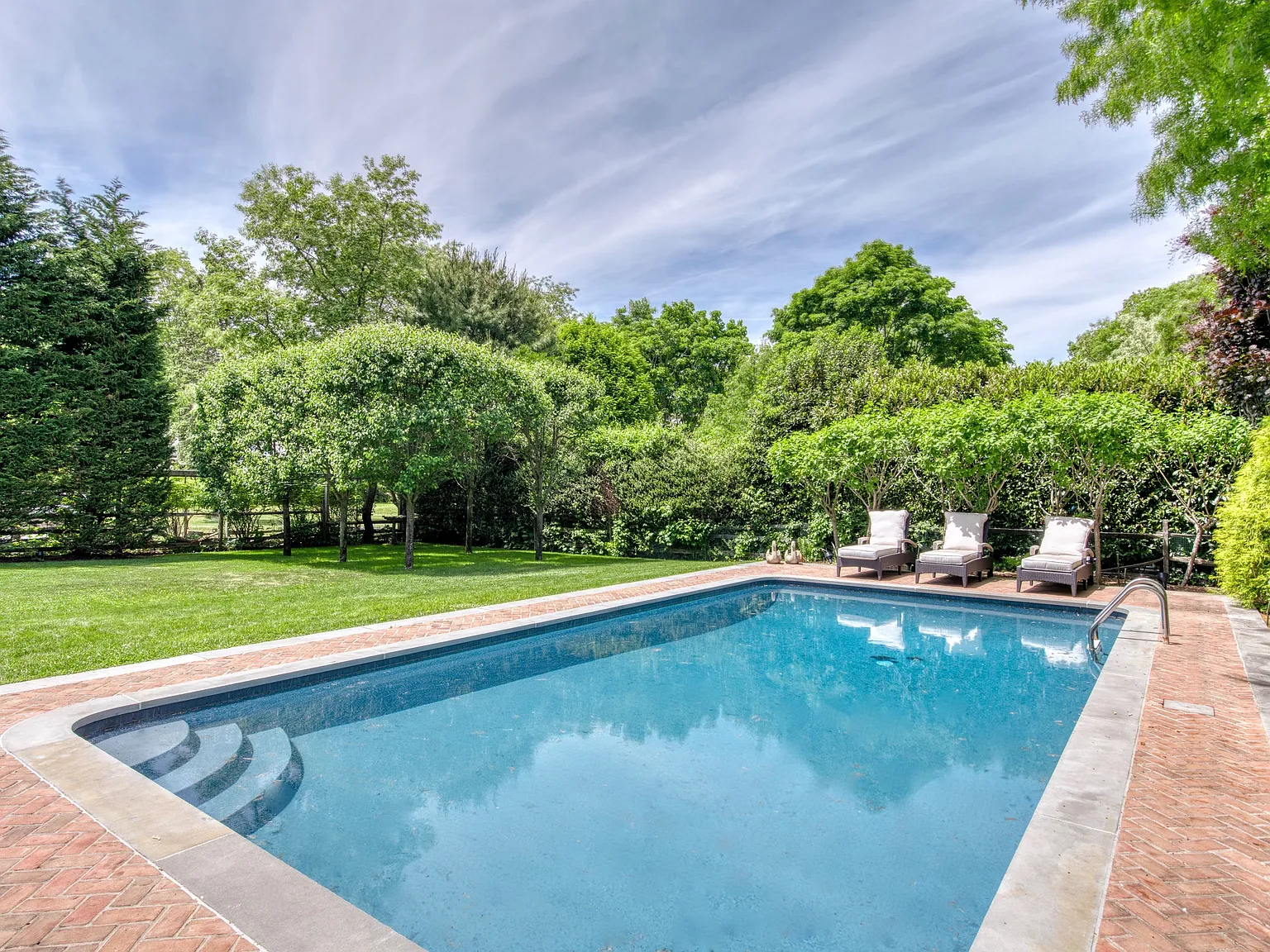 Sag Harbor Village Oasis — Photo 2