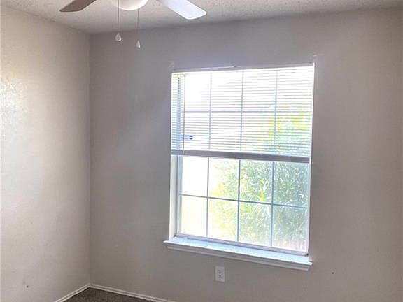 5th image of 1807 Michele Dr