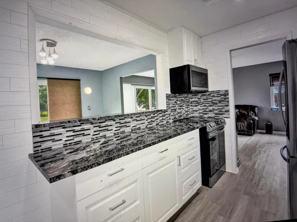 6309 Silver Moon Lane, Greenacres, FL 33463