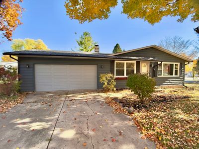 1807 Forrest Blvd, St Charles, IL, 60174