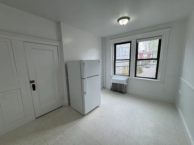 30 Bellevue St #7 — Photo 8