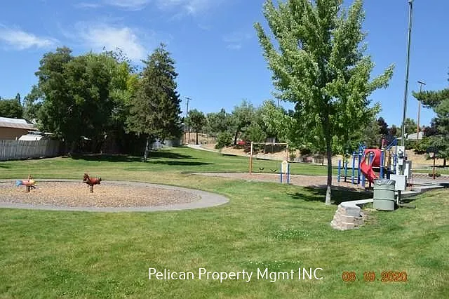 210 McKinley Street - 1 — Photo 4