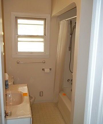 5th image of 8210 E Grace Ave
