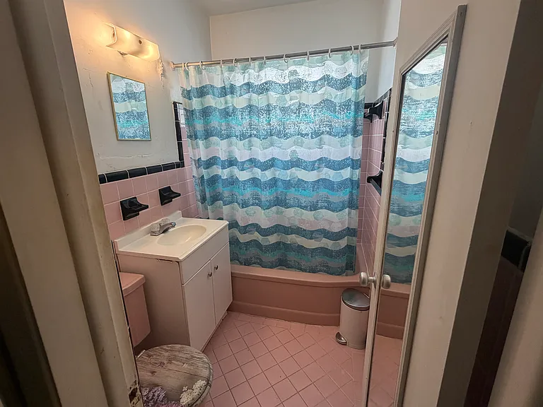 8132 Harding Ave #9 — Photo 11