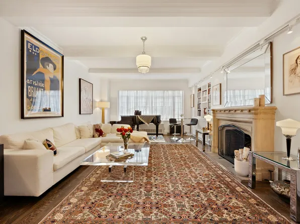 40-50 East 10th Street image 1 of 10
