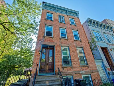 2142 5th Avenue, Troy, NY, 12180