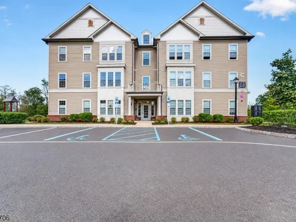 504 Altra Road, Raritan Twp., NJ 08822