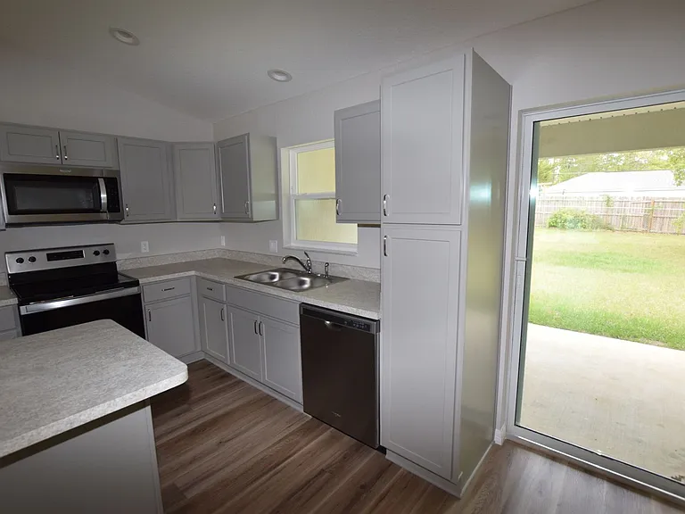21 Olive Cir — Photo 16
