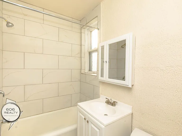 5017 W. Cermak Rd — Photo 10