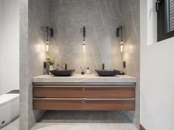 91 Hancock Avenue image 11 of 18