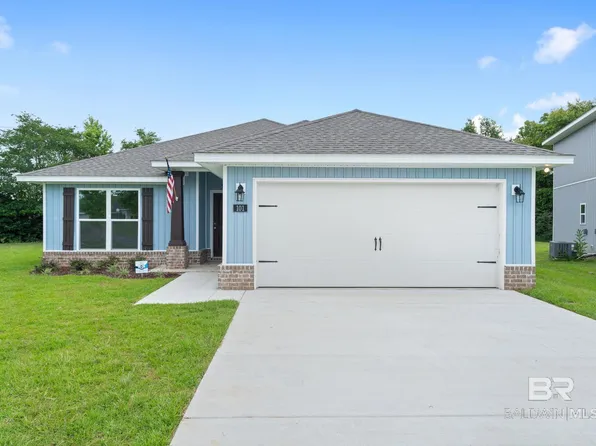 140 Saint Stephens Ct, Atmore, AL 36502