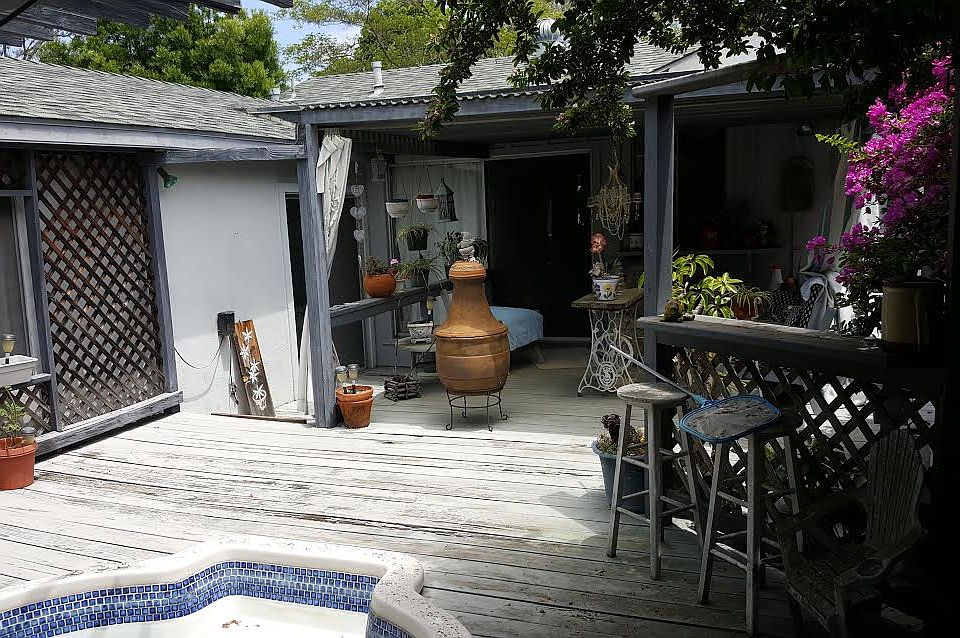 2nd image of 2147 Stanbridge Ave