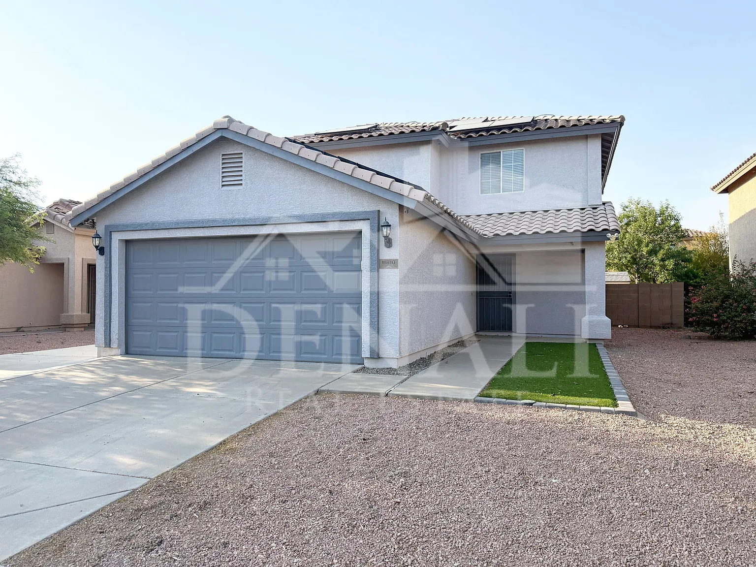 4 bed, 2.0 bath, 1832 sqft, $2,000 — Photo 2
