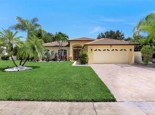 812 Willow Springs Ct, Naples, FL 34120