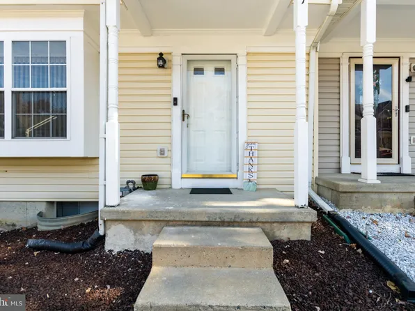 27 Wildfire Ln, New Castle, DE 19720