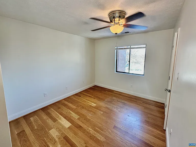 104 Turtle Creek Rd #9 — Photo 9