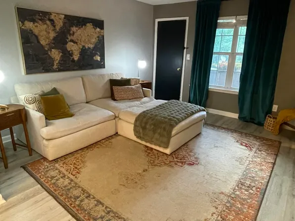203 Patton Chapel Way, Birmingham, AL 35226