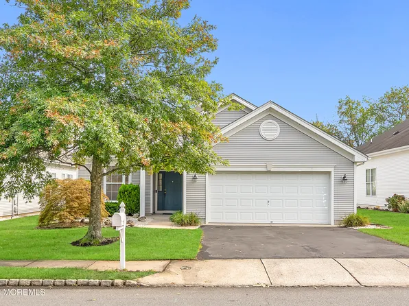 22 Morningside Court, Lakewood, NJ 08701