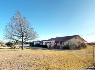 919 Flying L Dr, Bandera, TX 78003