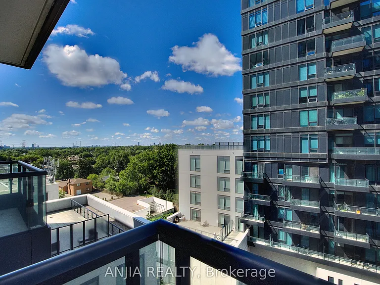8868 Yonge St #701 — Photo 9