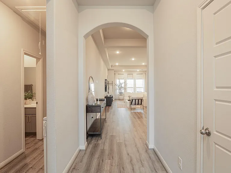 16431 Elkcreek Dr — Photo 7