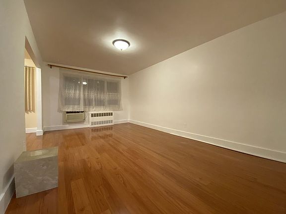 3rd image of 4741 59th St #2