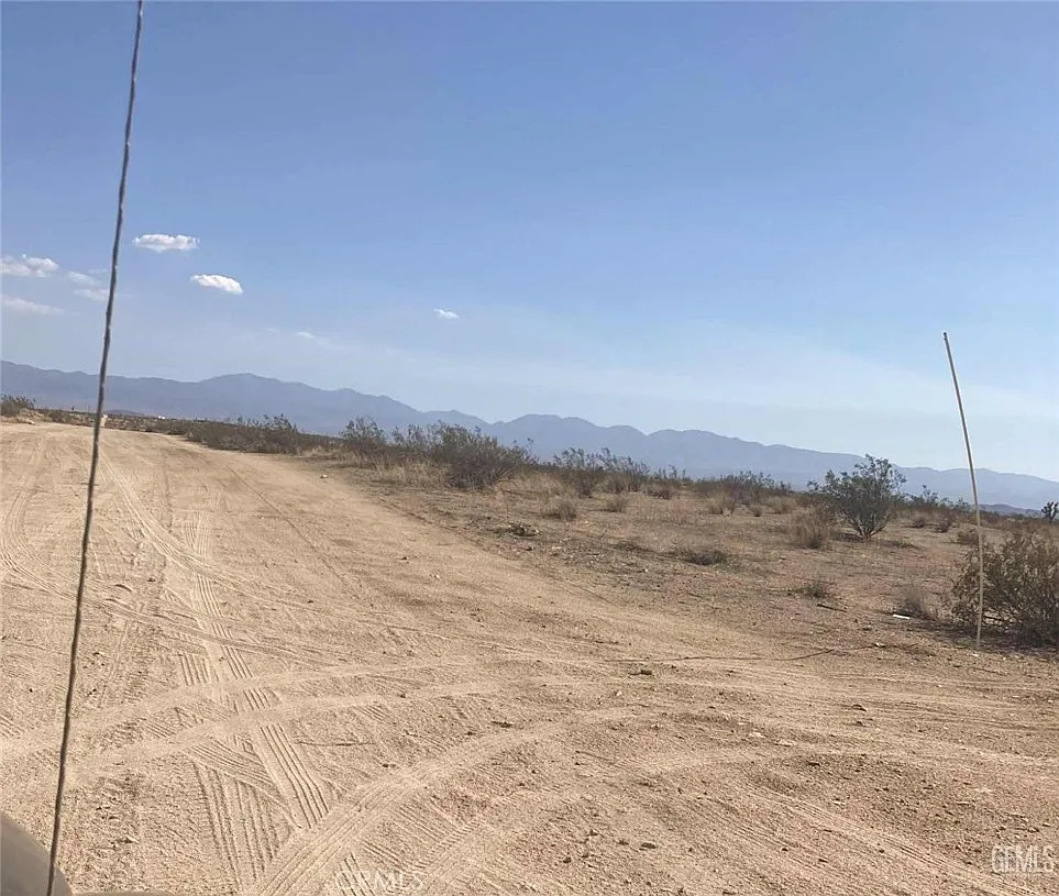 230 E Avenue I Lot 16 photo 1