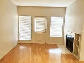 Building Photo - 806 W 24th St #201