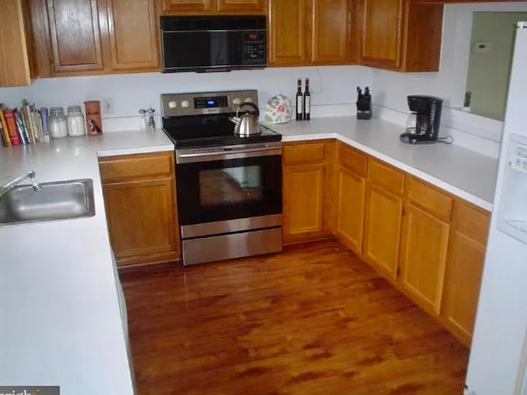 6012 Lands End Ln — Photo 7