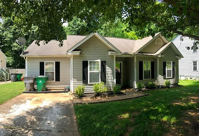 5923 Running Deer Rd — Photo 2