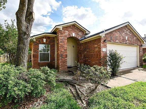 3rd image of 15607 Barber Grove Ln