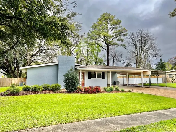4903 Canal Dr, Alexandria, LA 71303