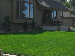 2037 E Roanoke Dr, Boise, ID 83712