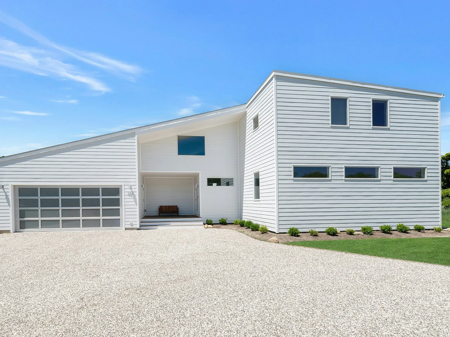 Modern New Construction with Gunite Heated Saltwater Pool — Photo 4