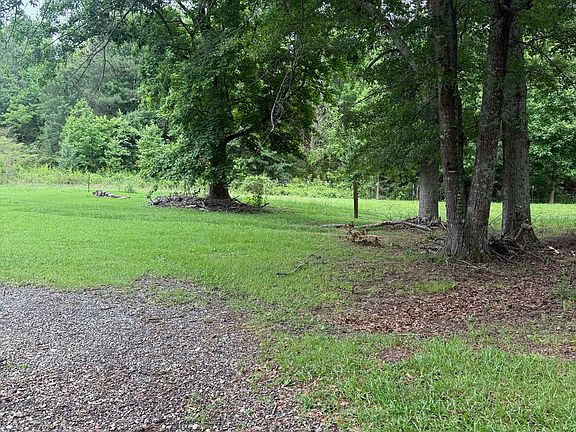 5th image of 383 Patterson Ln