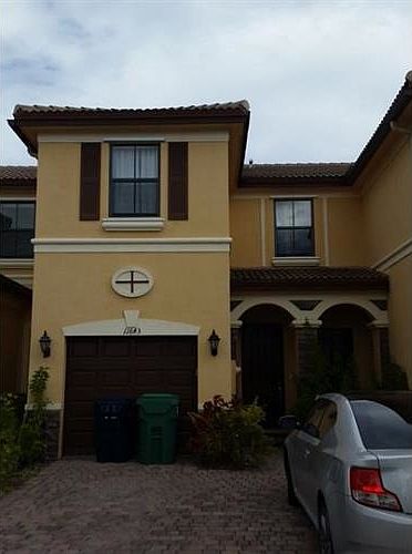 1st image of 11643 NW 87th Ln