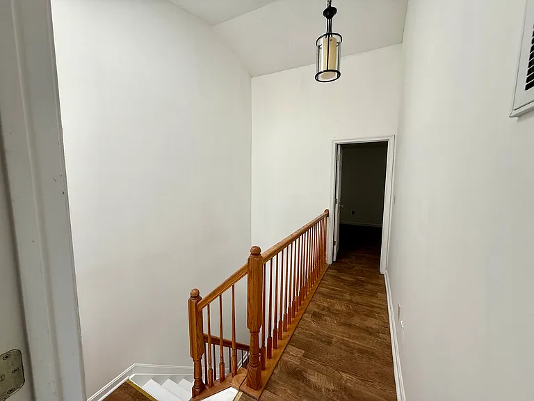 22570 Lower Kells Ln — Photo 9