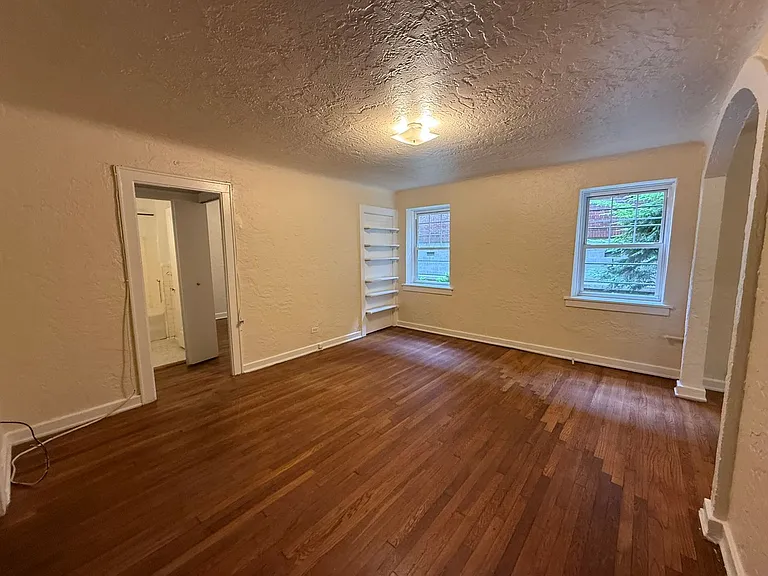 King Edward Annex Apartments — Photo 45