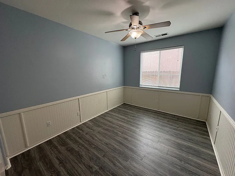 2133 N Denton St — Photo 30