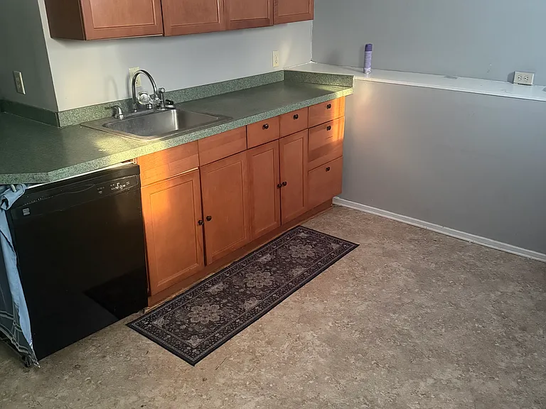89 Riverside Dr #3 — Photo 4