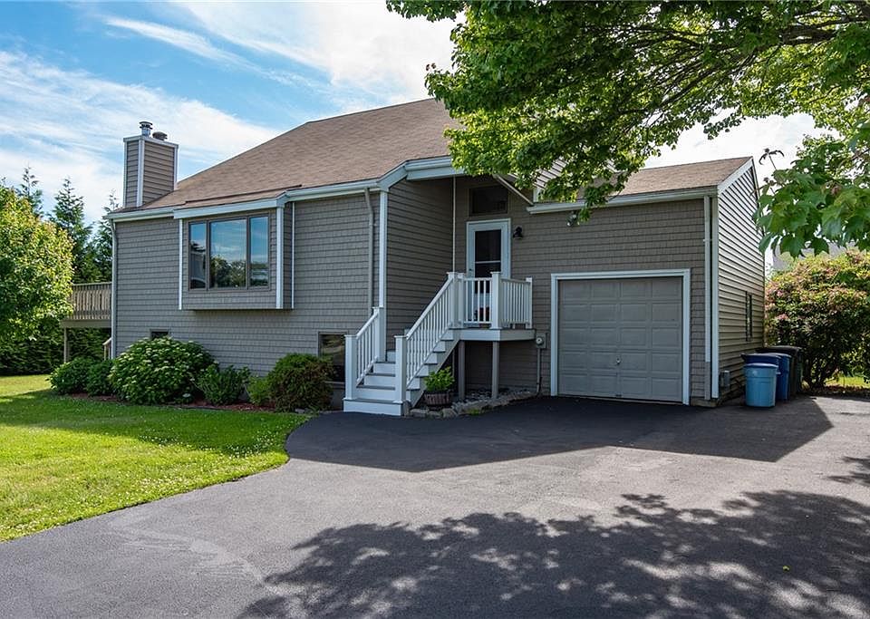 1st image of 49 White Swan Dr